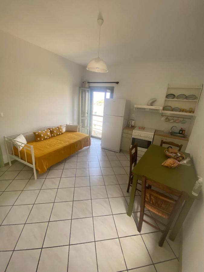 Amnia Apartment Agios Romanos Luaran gambar